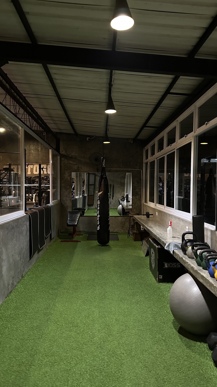 Brother Gym Canggu — bench setup