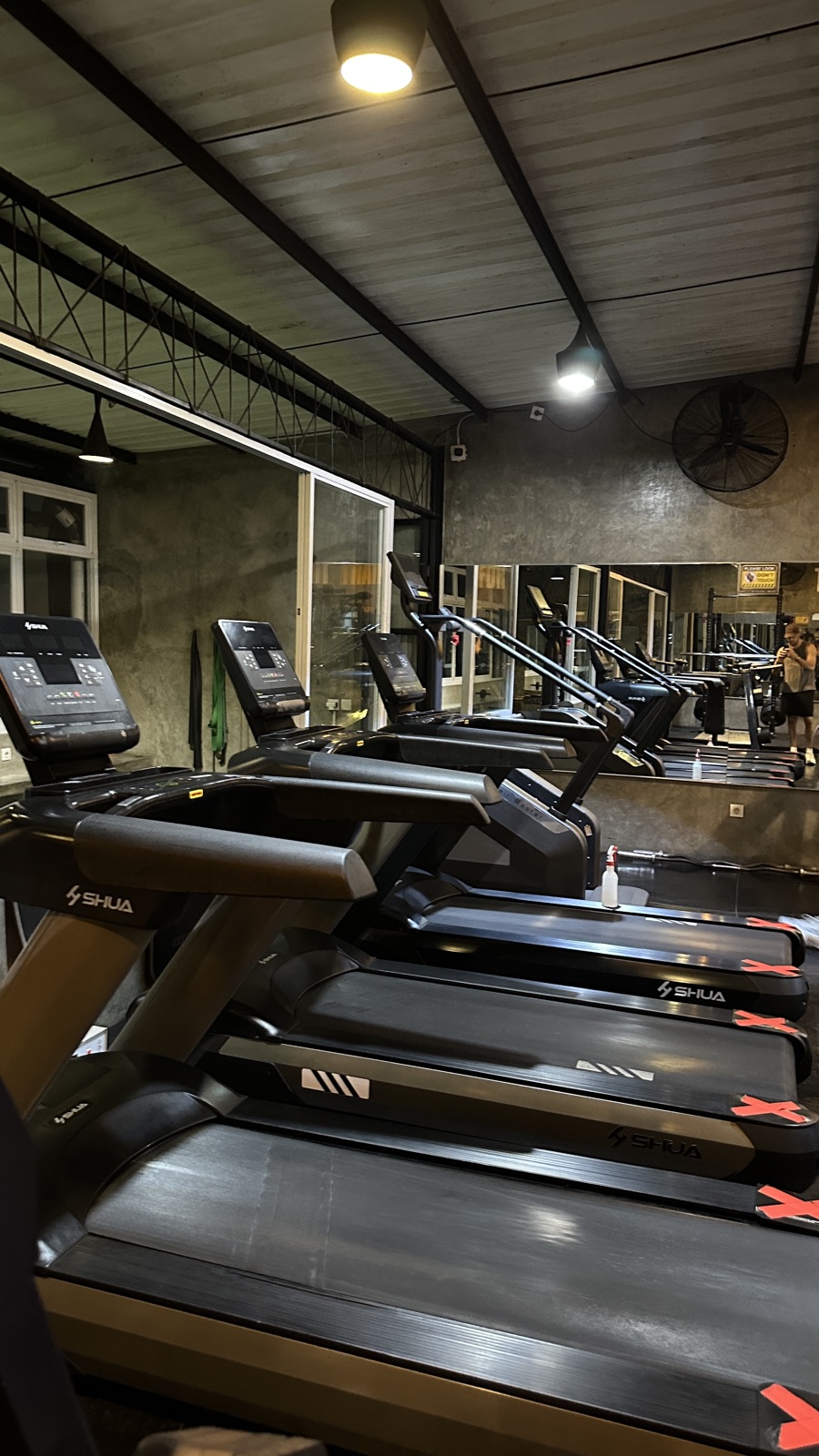 Brother Gym Canggu — member training
